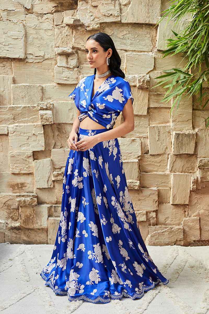 Skirt and blouse set