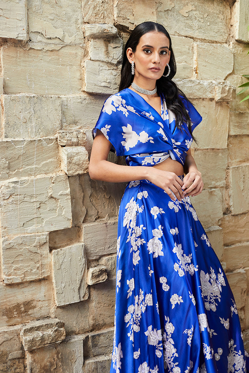 Skirt and blouse set